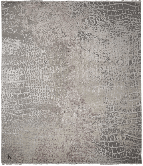 Loricata Design grey/ purple 4756 vloerkleed in paars-grijs van Koreman Exclusive Carpets, handgeknoopt uit wol en zijde.