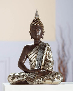 Sitzender thailändischer Buddha