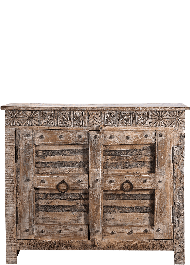 Oude kast uit India 4536 in beige van Koreman Exclusive Carpets.