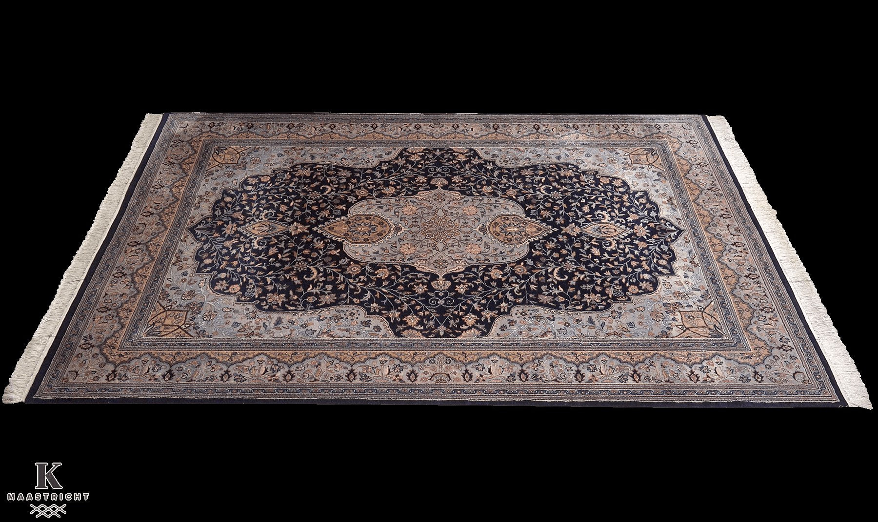 Sarouck Iran vloerkleed in blauw van Koreman Exclusive Carpets, handgeknoopt uit wol.