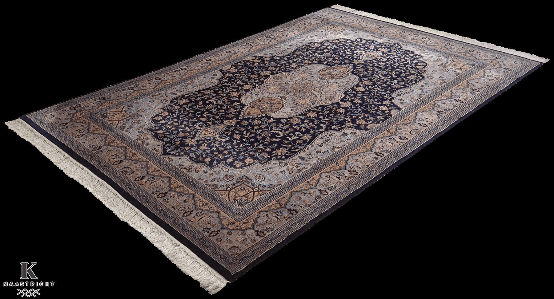 Sarouck Iran vloerkleed in blauw van Koreman Exclusive Carpets, handgeknoopt uit wol.