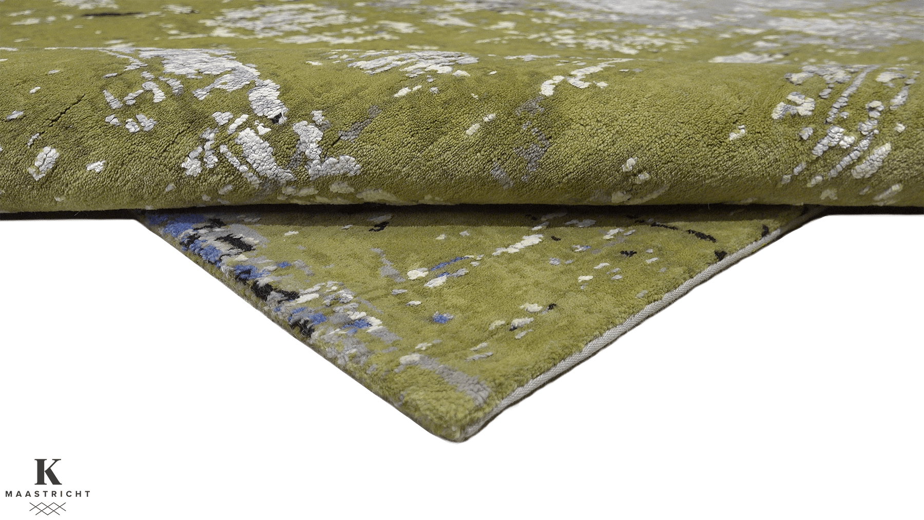 Avant Garde Kashan design 5260 vloerkleed in blauw-grijs-groen van Koreman Exclusive Carpets, handgeknoopt uit wol.