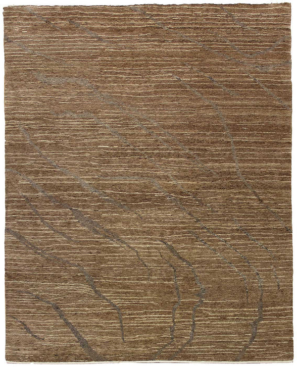 Chobilori Browned Scrapes 01227 vloerkleed in bruin van Koreman Exclusive Carpets, handgeknoopt uit wol en zijde.