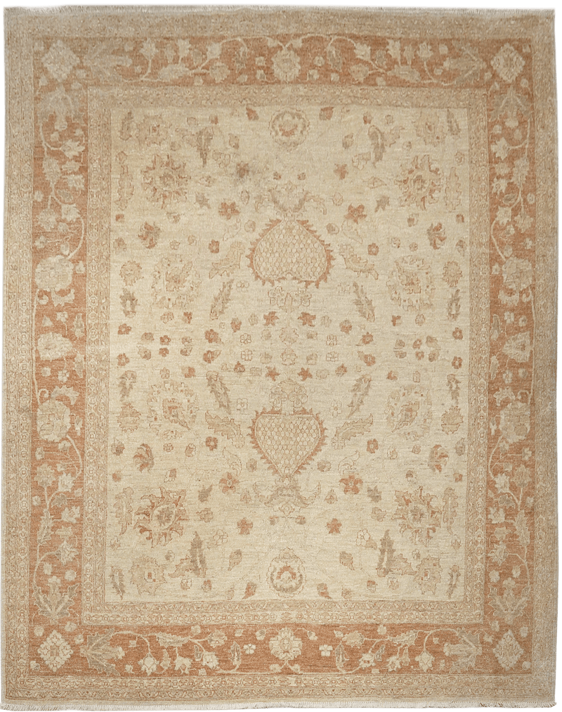 Ghaznavi Farahan tapijt 4373 in rood-beige van Koreman Exclusive Carpets, handgeknoopt uit wol.