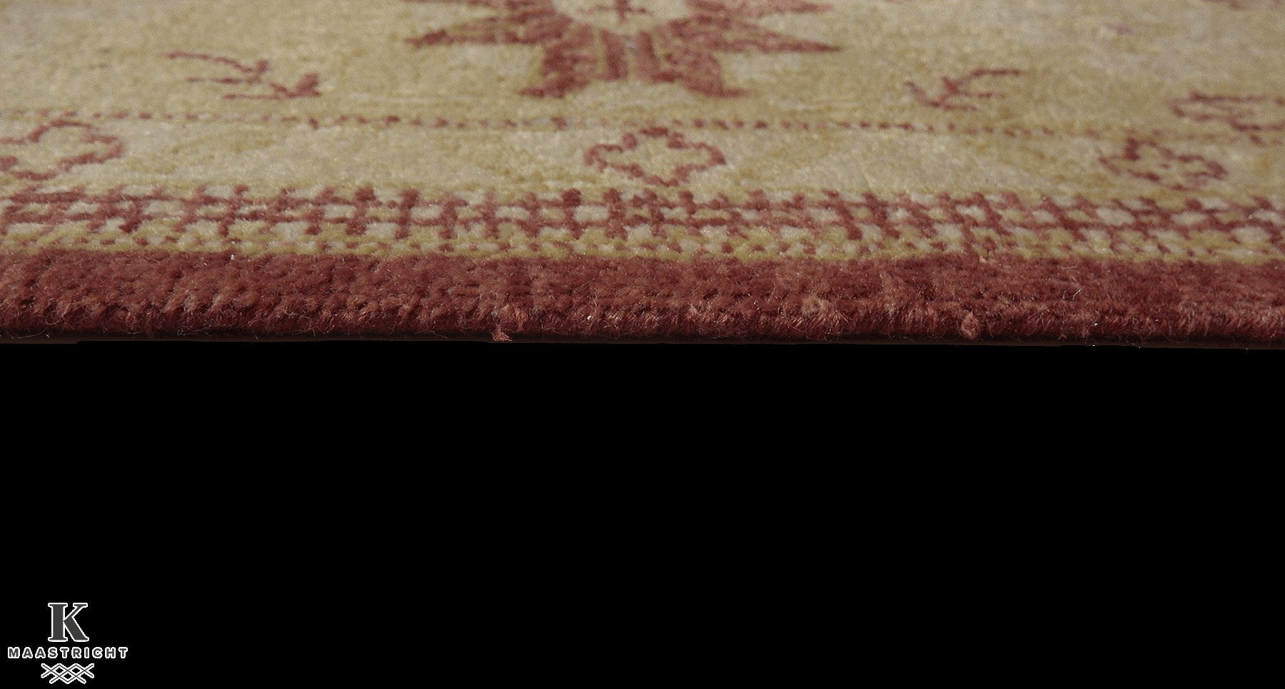 Ghaznavi Farahan vloerkleed in rood van Koreman Exclusive Carpets, handgeknoopt uit wol.