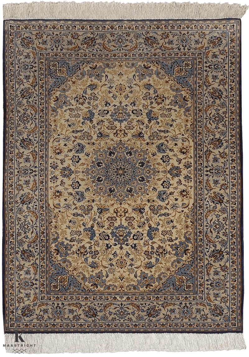 Isfahan tapijt Iran in blauw-beige van Koreman Exclusive Carpets, handgeknoopt uit wol.