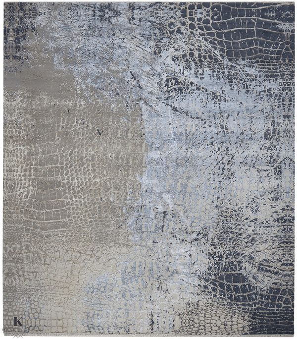 Loricata Design blue/ charcoal tapijt 4936 in blauw-grijs van Koreman Exclusive Carpets, handgeknoopt uit wol en zijde.