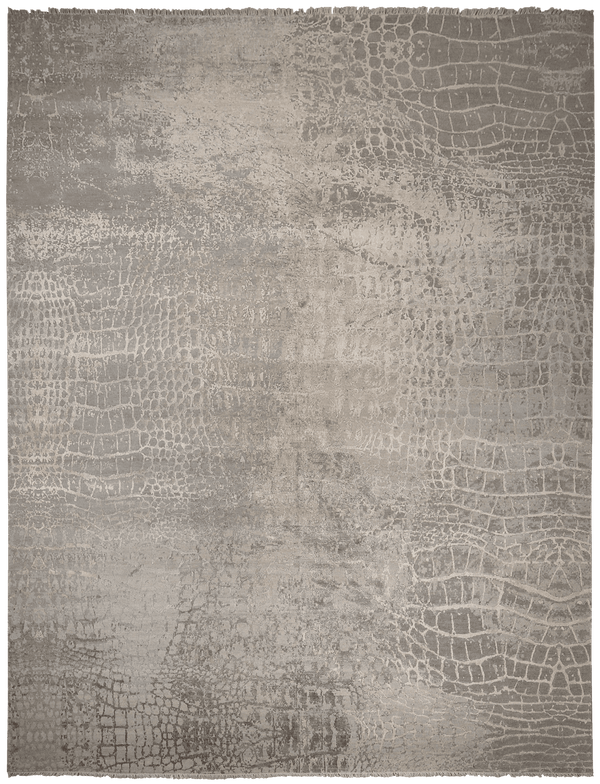 Loricata Crocodile Design vloerkleed in grijs-beige van Koreman Exclusive Carpets, handgeknoopt uit wol en zijde.