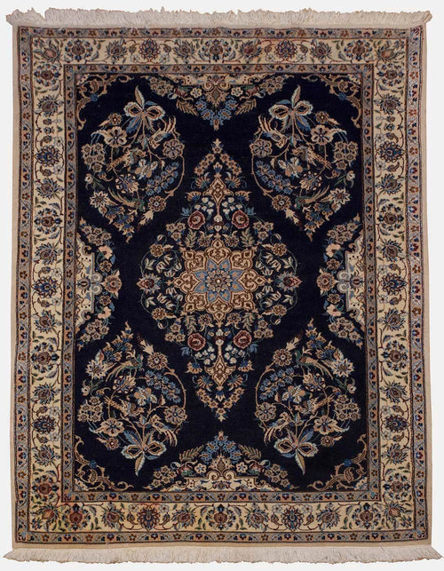 Nain Waves of Dark Flowers