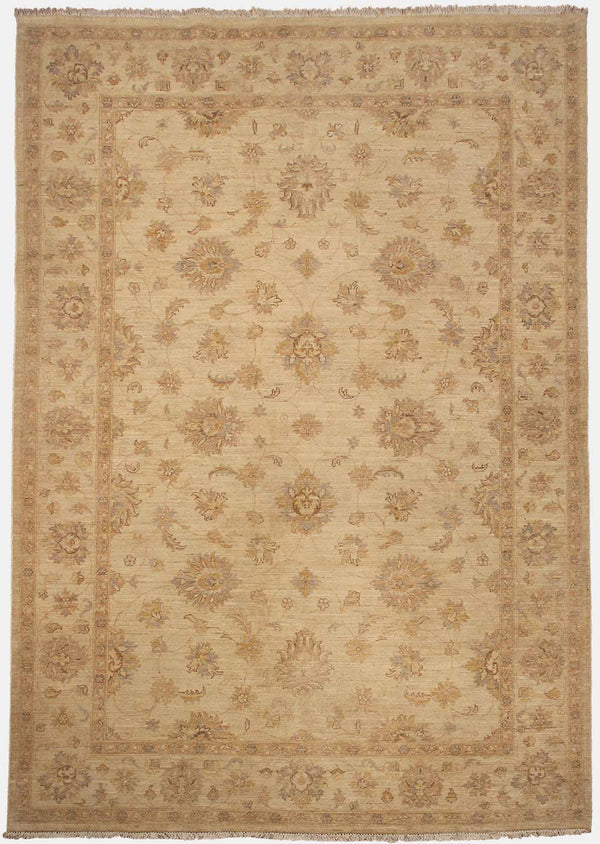 Ziegler Farahan Good Feelings In Beige vloerkleed in beige van Koreman Exclusive Carpets, handgeknoopt uit wol.