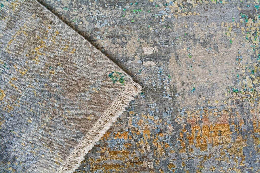 avant-garde-charcoal-green-design-tapijt-luxe-moderne-exclusieve-design-tapijten-luxe-vloerkleden-zijde-haute-couture-koreman-maastricht