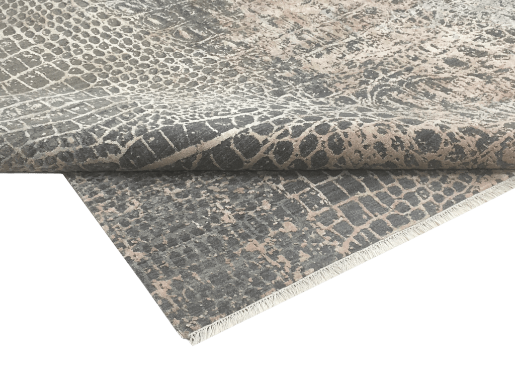 loricata-lux-grey-design-tapijt-luxe-moderne-exclusieve-design-tapijten-luxe-vloerkleden-zijde-haute-couture-koreman-maastricht