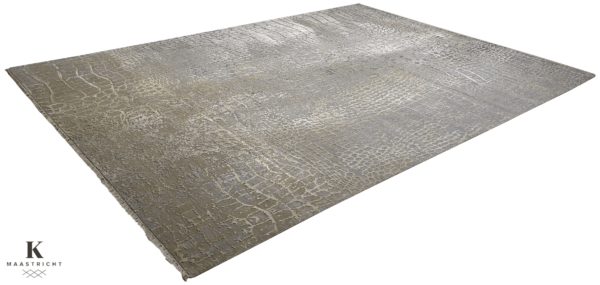 loricata-grey-gold-design-tapijt-luxe-moderne-exclusieve-design-tapijten-luxe-vloerkleden-zijde-haute-couture-koreman-exclusive-carpets-maastricht