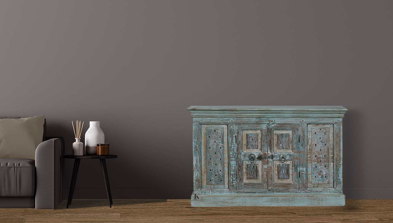 Muurkast uit India in patinakleur