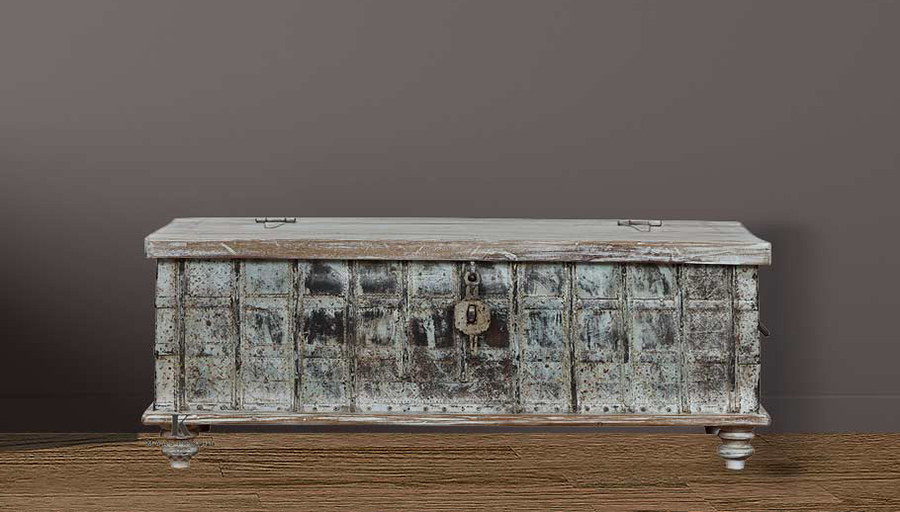 Antieke Indiase kist of salontafel