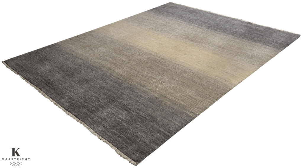 gabbeh-zagros-tapijt-moderne-tapijten-luxe-exclusieve-vloerkleden-nomaden-tapijt-koreman-exclusive-carpets-maastricht