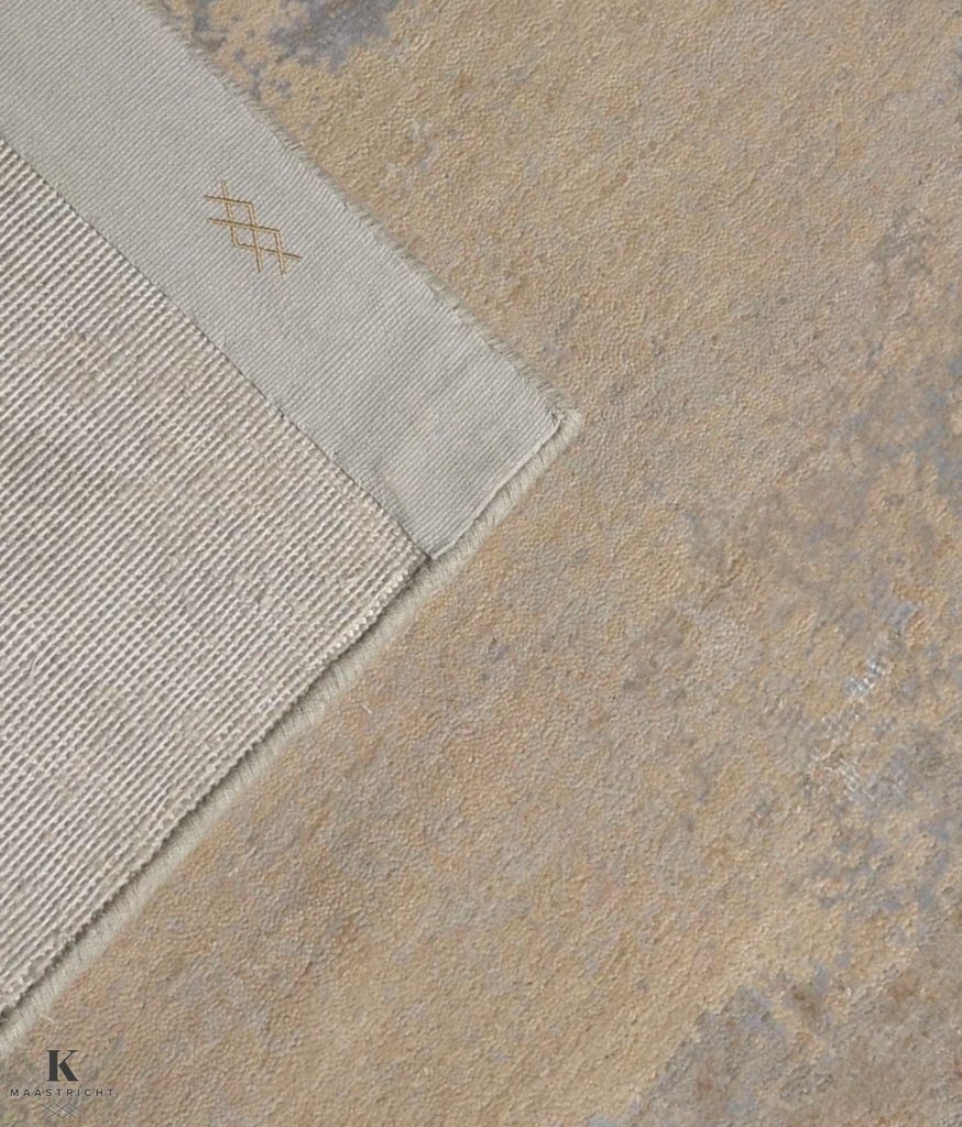 riviera-classic gray-design-tapijt-luxe-moderne-exclusieve-design-tapijten-luxe-vloerkleden-zijde-haute-couture-koreman-exclusive-carpets-maastricht