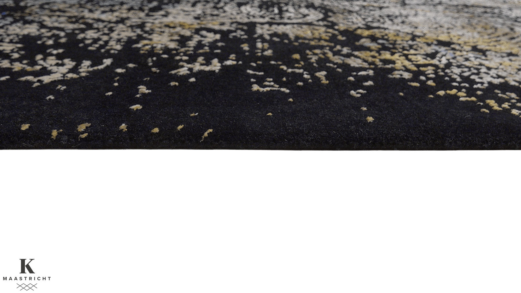 imperial-midnight-design-tapijt-luxe-moderne-exclusieve-design-tapijten-luxe-vloerkleden-zijde-haute-couture-koreman-exclusive-carpets-maastricht